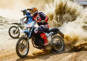 motorcross racing red rider versus blue rider